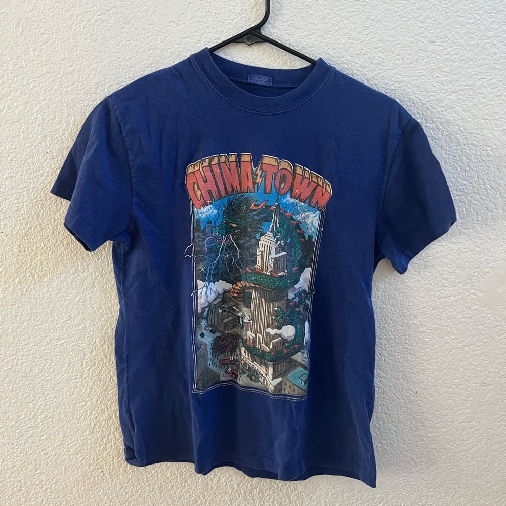 brandy melville chinatown tee shirt